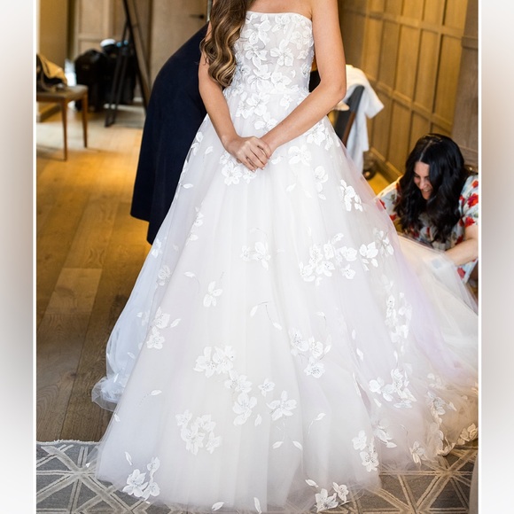LIKE NEW Amsale Wedding Dress - hand painted floral tulle ball in Ivory/Lavender - Picture 1 of 9